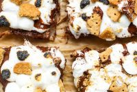 Gooey S’mores Pizza