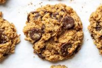Chewy Gluten Free Almond Flour Oatmeal Cookies