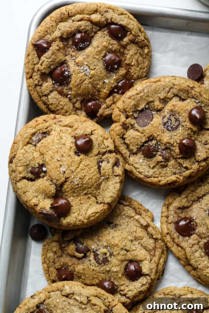 Round cookies on pan