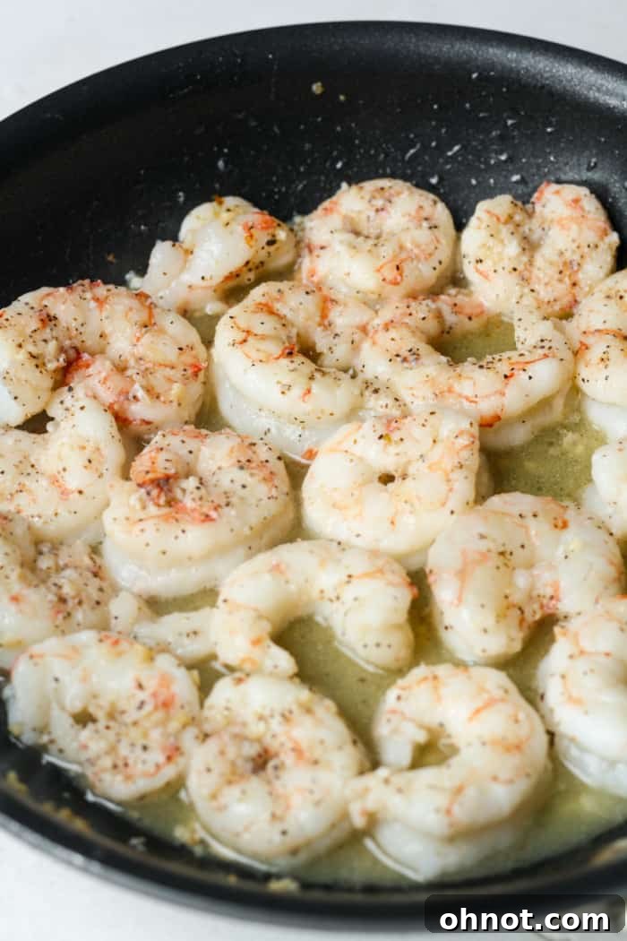 Shrimp in pan