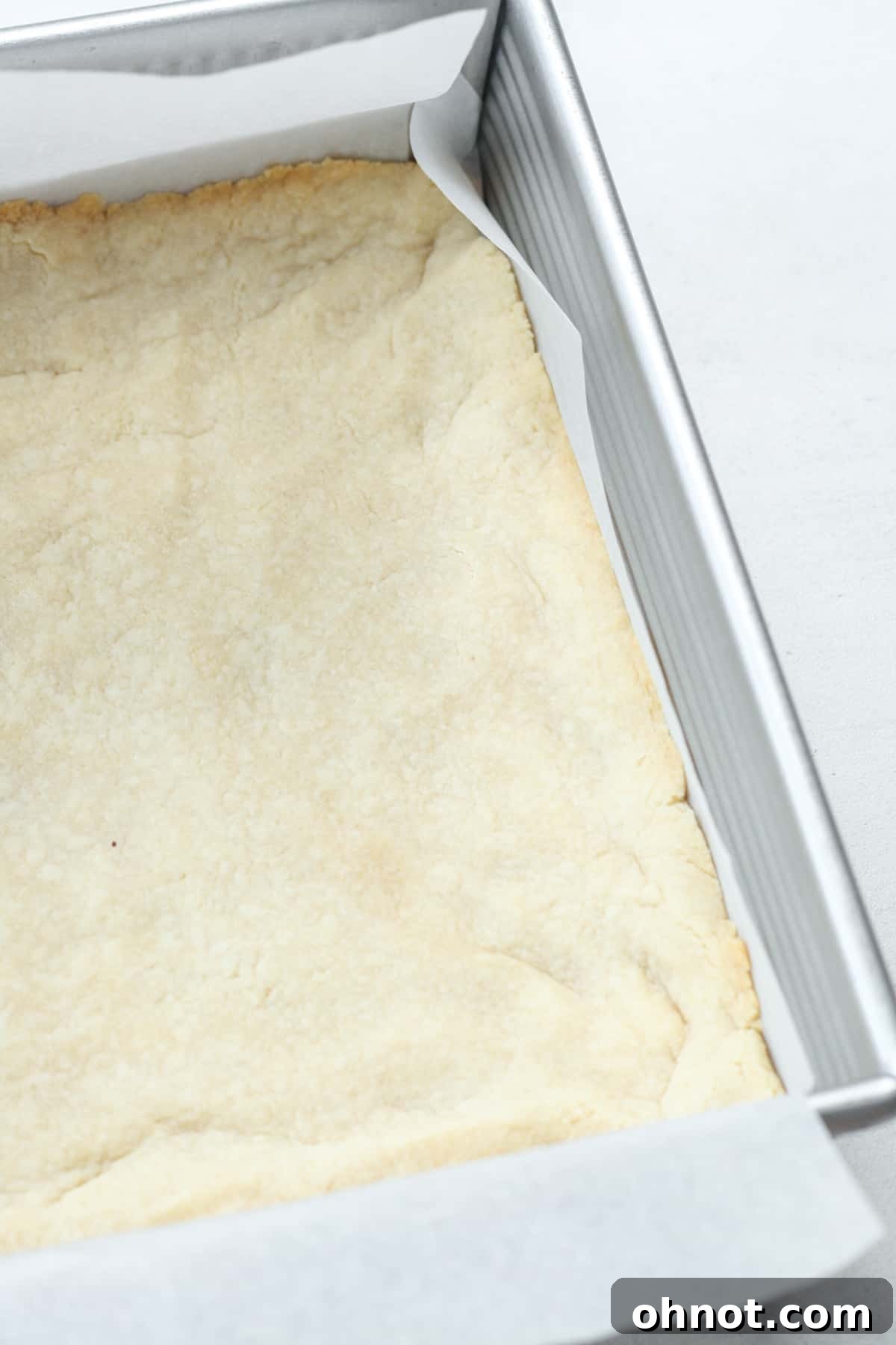 Baked shortbread crust.