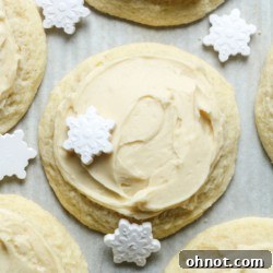 Delicious vegan buttercream frosting ready for use.