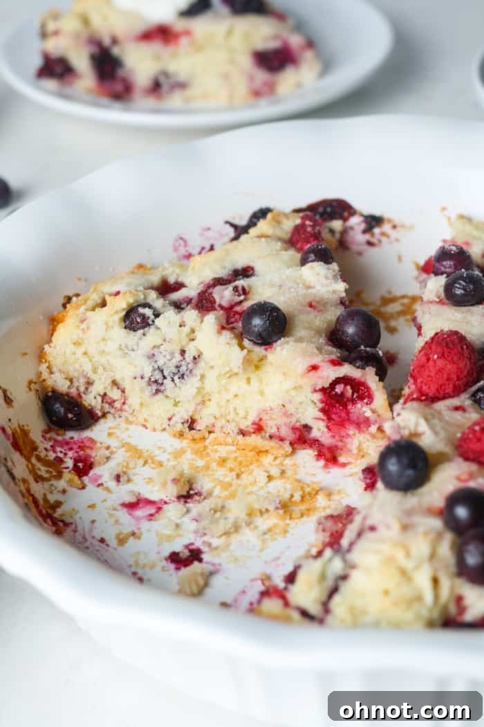 Pie plate with berries.