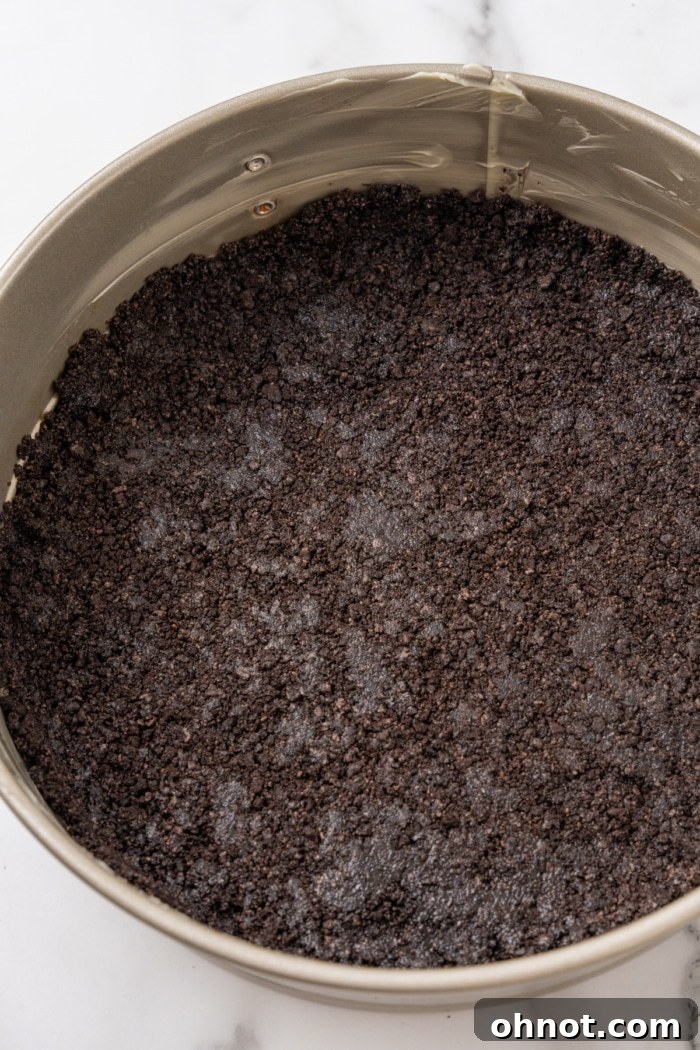 Oreo cookie crust.