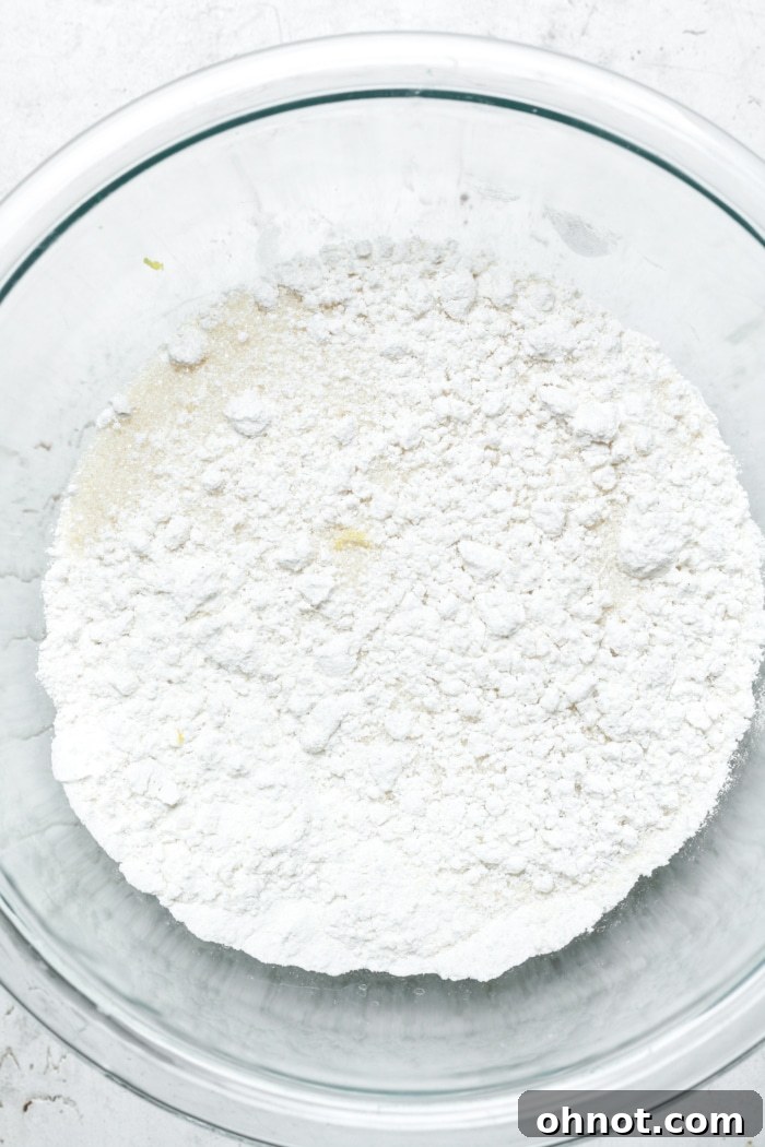 White powdered mixture of flour and sugar for filling.