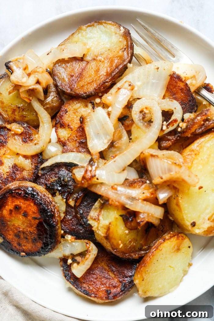 Potatoes and onions ready to be served