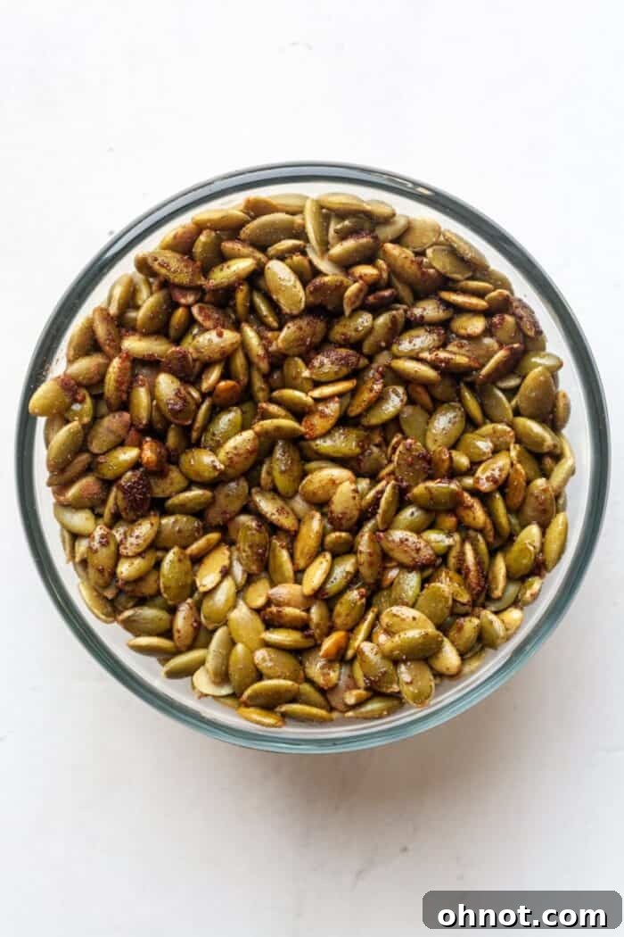 Cinnamon pumpkin seeds in bowl