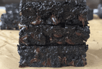 Fudgy Date Brownie Delights
