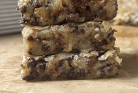 Brown Butter Banana Bars Recipe with Crispy Edges and Gooey Center