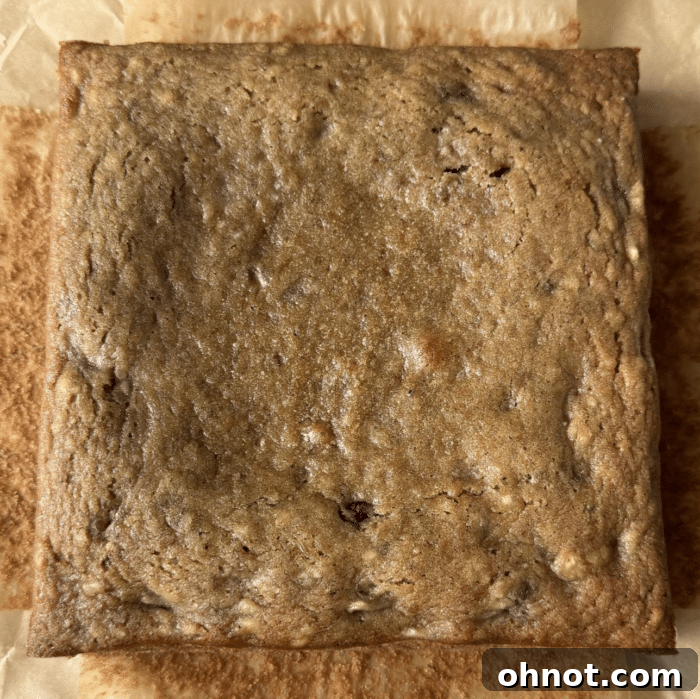 Banana cake with parchment.